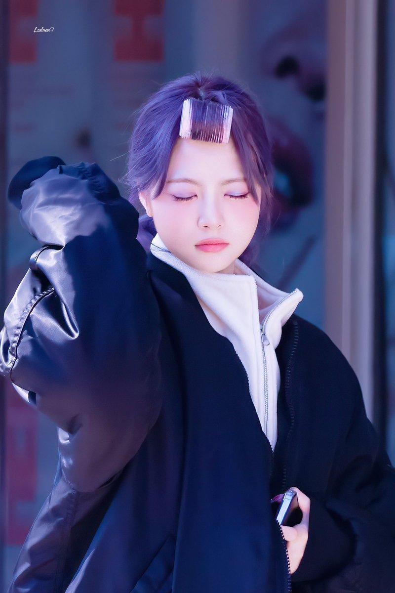 h_e_c_baby's tweet photo. 굿모닝 아기🫳🏻

#홍은채 #HONGEUNCHAE #ウンチェ https://t.co/4tfExPmhSg