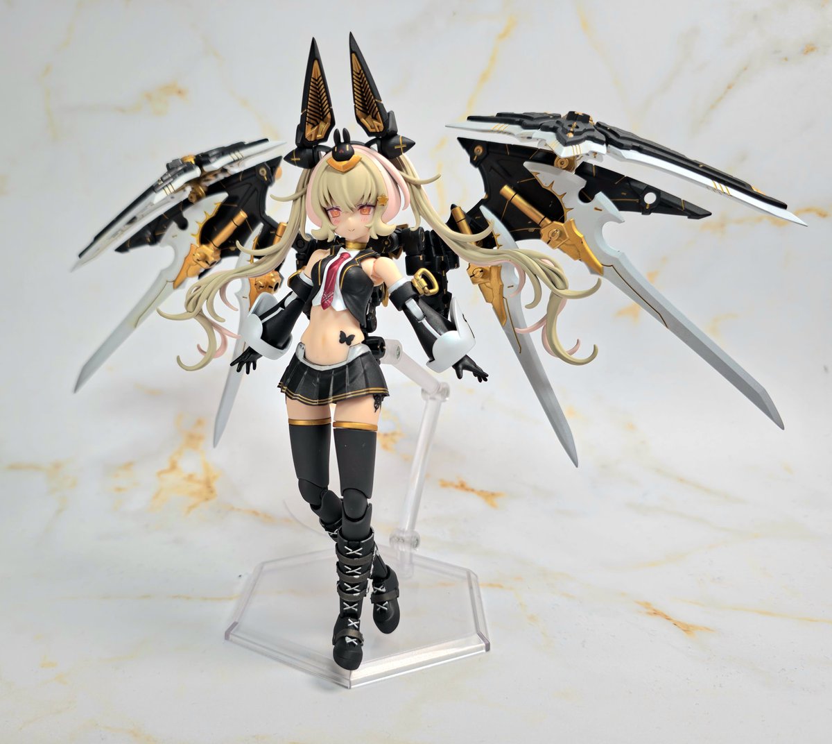 メガミデバイス