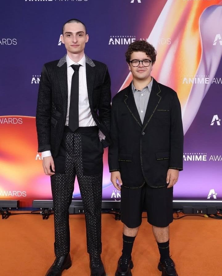 tboy4byers's tweet image. “rewatch s5 or look a mess” 
me and oomfs: