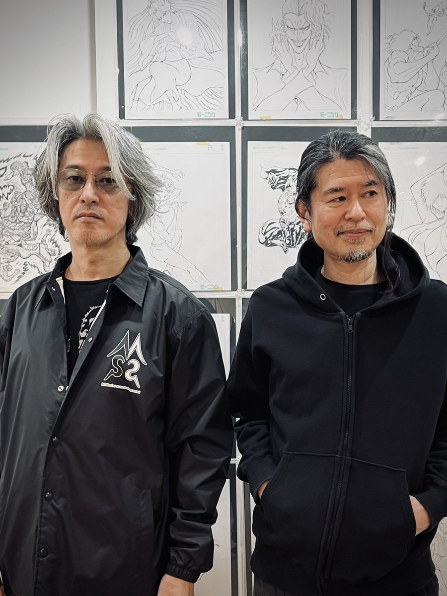 青山さん 忍極展にも来てくれました ガムテのパーカー Dr.孔富のコーチ
