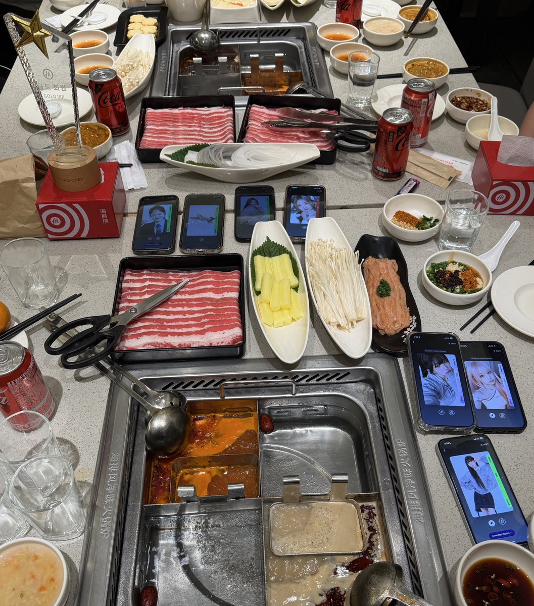 Chill_e_S7's tweet image. 제 하이디라오 어때요 피자누나?