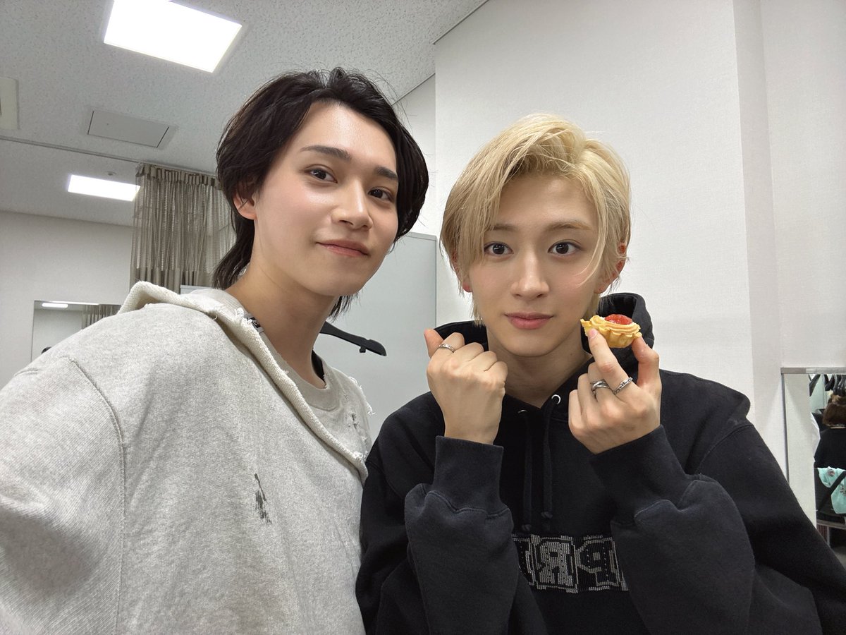 yychoco090's tweet photo. 우웅ㅜㅜㅜㅜㅜ https://t.co/Gffqz4oekD