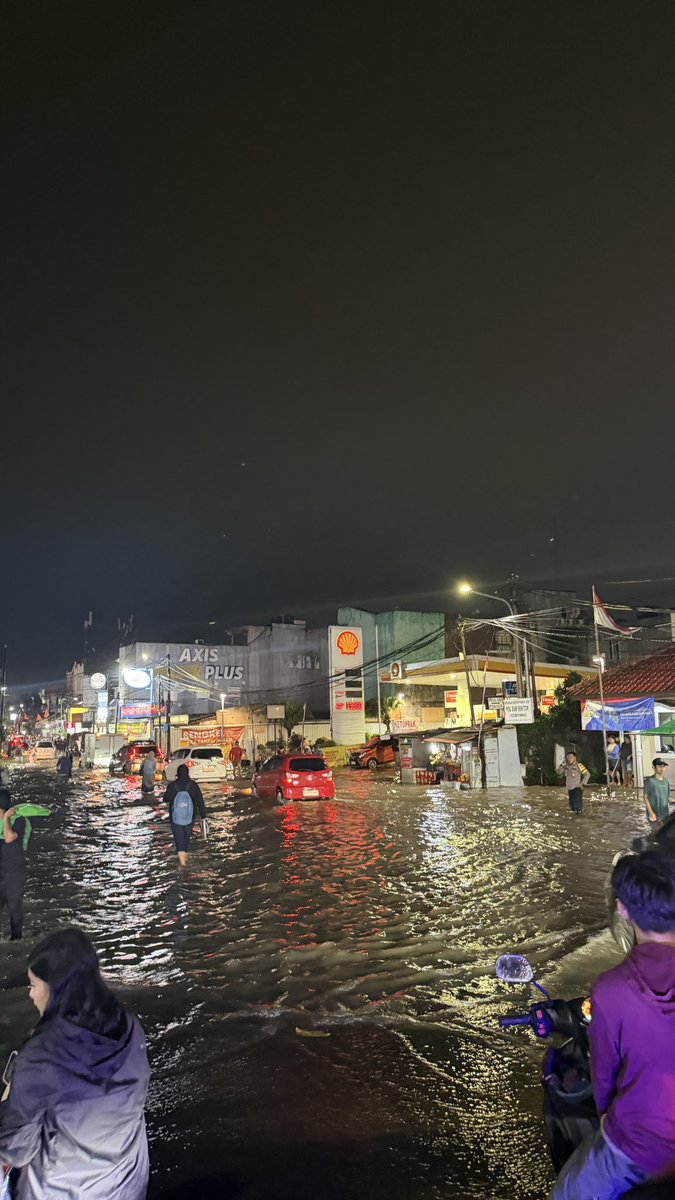 decynug's tweet image. depan shell caman @txtdrbekasi