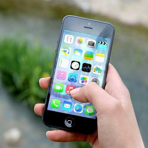 TribunePop23's tweet image. 🚨ALERTE INFO

Les données de localisation issues de nos applications ne servent pas seulement à la publicité ciblée : une enquête du Monde révèle qu’elles sont également commercialisées à destination des services de police et de renseignement !