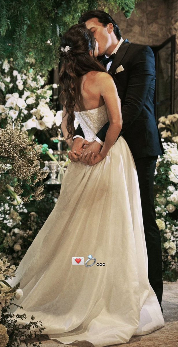 Couple Pics tweet media