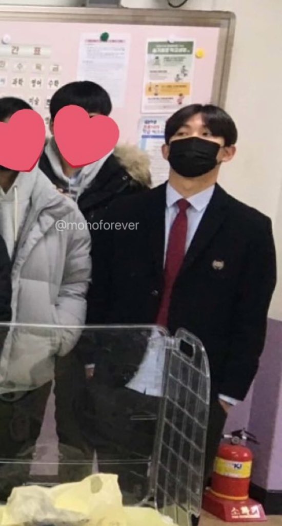 mohoforever's tweet image. 김률 중학교때입니당… 
학교는 화원중학교!!
#김률 #RYUL #롱샷 #LNGSHOT