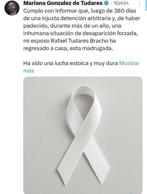 lilianaf523's tweet image. 🚨URGENTE‼️ Excarcelado Rafael Tudares, yerno de Edmundo González, tras más de un año secuestrado por el régimen. 

Mariana González de Tudares anuncia que, tras 380 días de detención arbitraria y más de un año de desaparición forzada, su esposo Rafael Tudares Bracho regresó a…