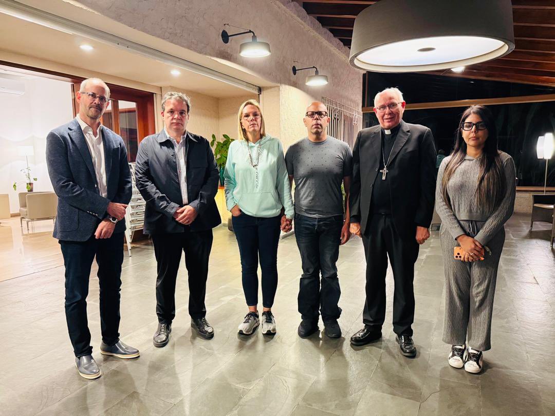 Caracas Chronicles tweet media