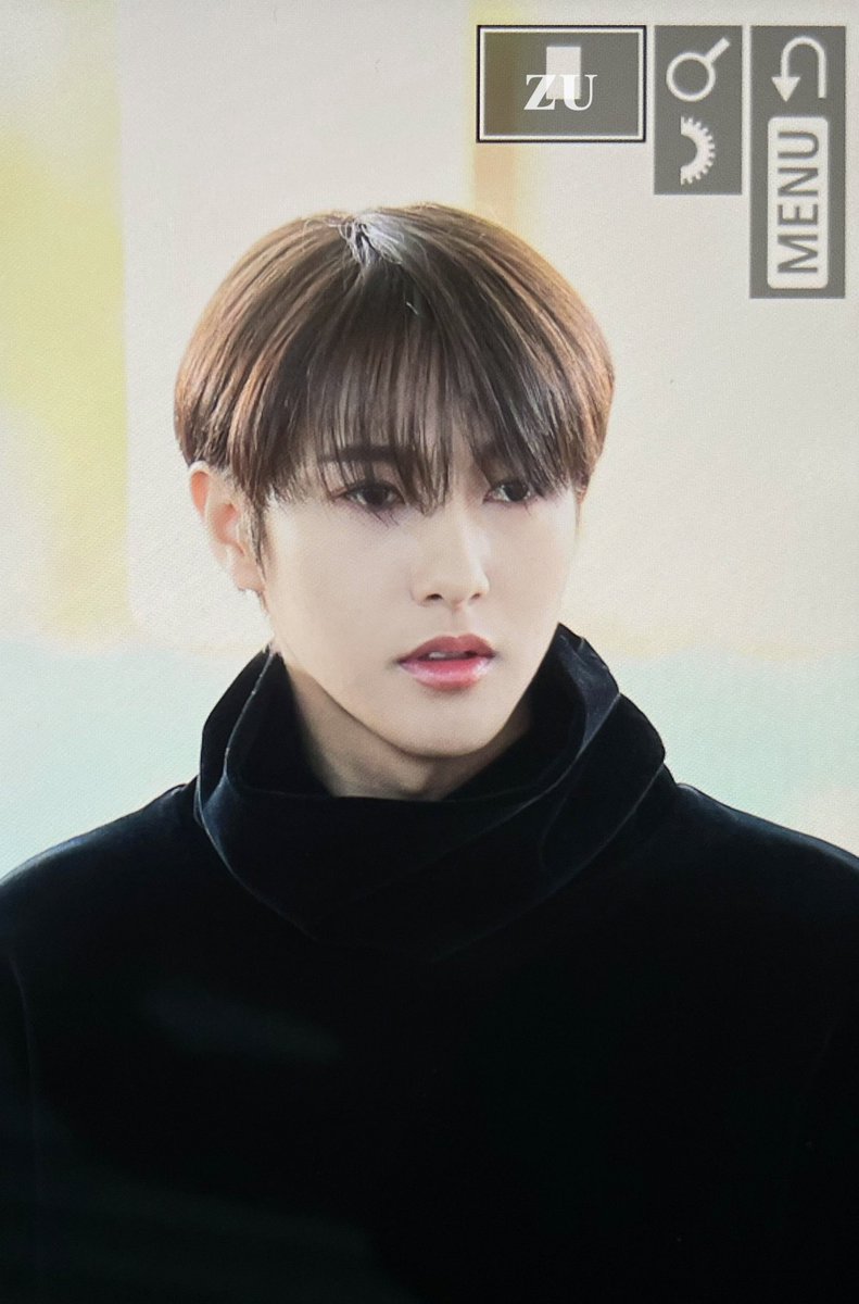 gyuoooo's tweet image. 런쥔이 검머 긴머리? 나 너무 사랑함😳
이 분위기가 있어 런쥔이는🖤