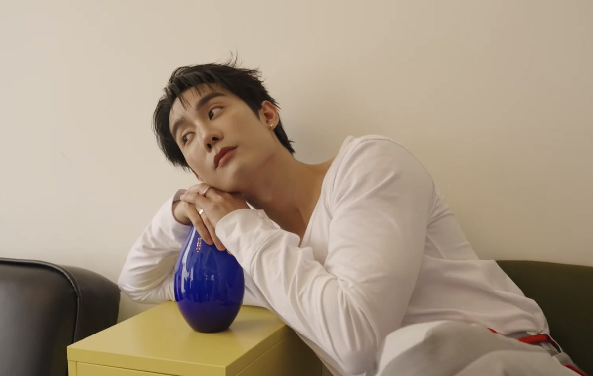 ssafeffor's tweet image. พี่ฟอสพี่ ดาเมจทำลายล้าง หล่อเกินไปมากก 

FORCEBOOK X ELLE BSIDE
#ELLEBsideStoryxForceBook