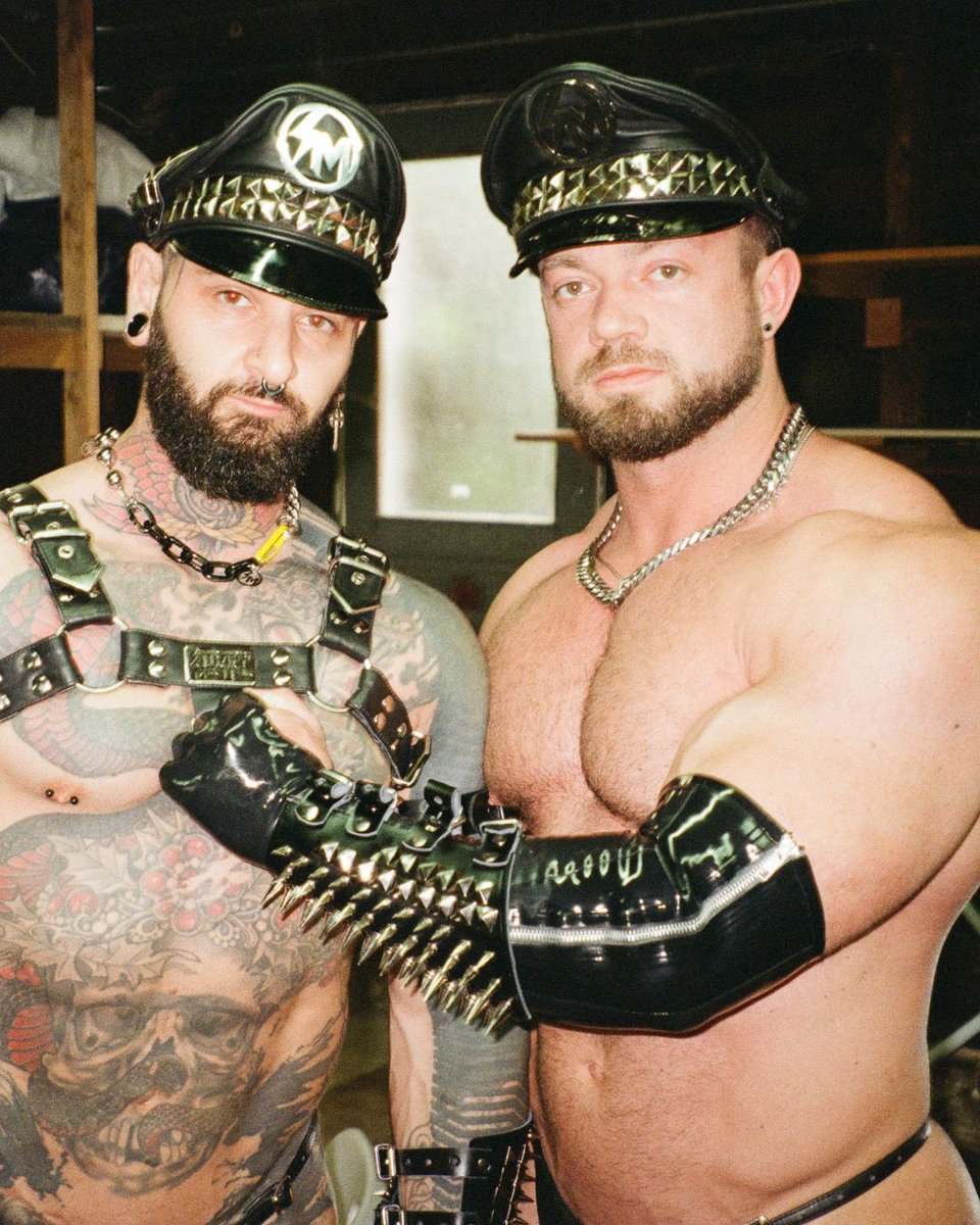 Strapp Metal tweet media