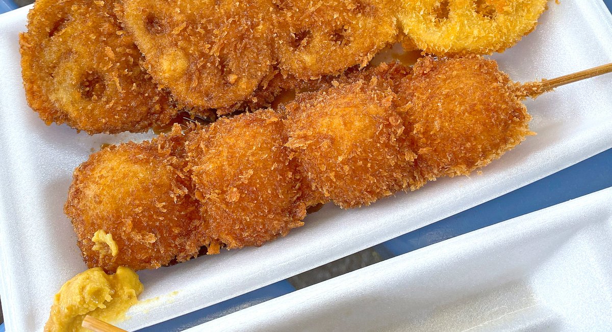 sakuyaoi's tweet image. 佐野市のいもフライがテレビに出る度に（大体ケンミンショー）、ほぼ同じものが静岡市の精肉店や惣菜店でも昔から定番なのに...と。定番過ぎて皆全然特別視してないのでご当地グルメ扱いにならないのですよねζζ