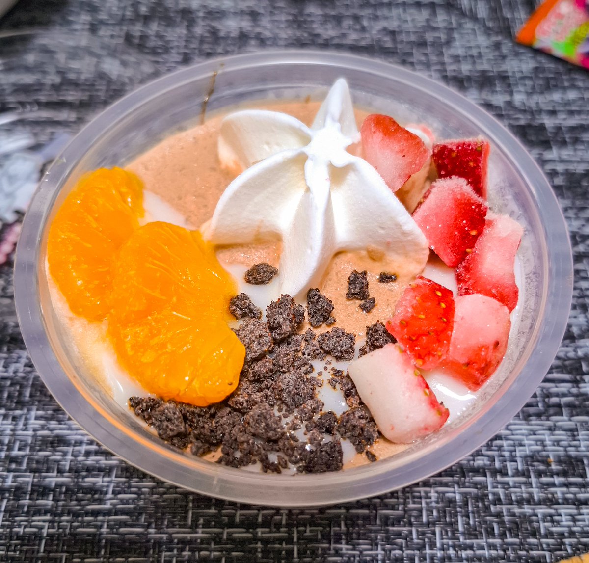 tabehapi's tweet image. 本日のアイスはしろくまチョコ🐻‍❄️🍫
おいし😋💕