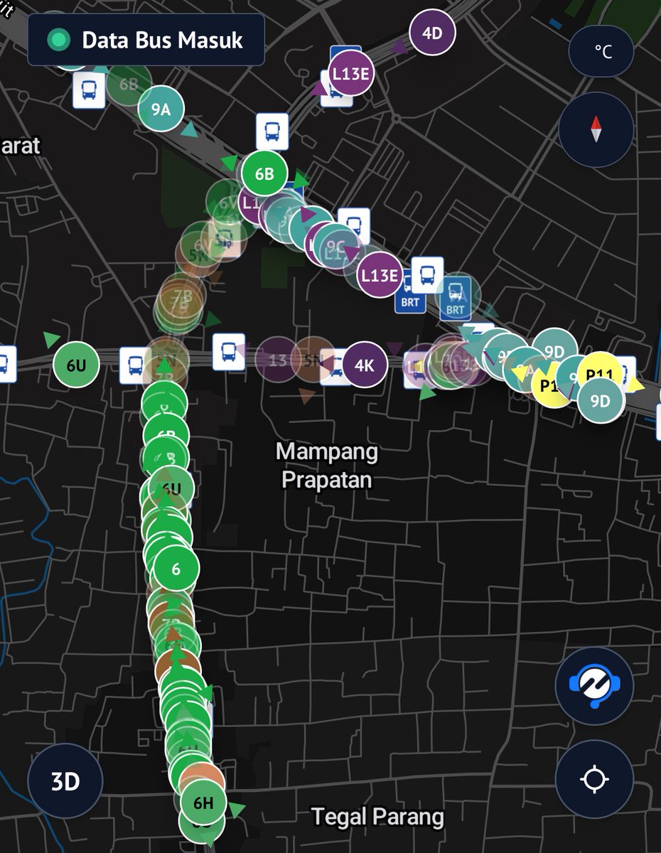 TfJakarta's tweet image. Lagi-lagi…
✨Bus tije cosplay ratatouille✨

Sebuah agenda rutin setelah hujan deras.
^g