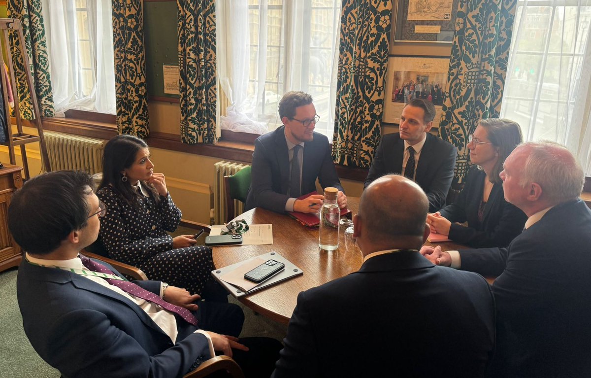 MikeTappTweets's tweet image. Today, I  met with Kent Labour MPs and Chief Secretary to the PM, Darren Jones, to talk about the issues that matter most to the communities we serve. It's clear that Reform-led Kent County Council is failing  residents in Dover &amp;amp; Deal.

From crumbling roads and unreliable…