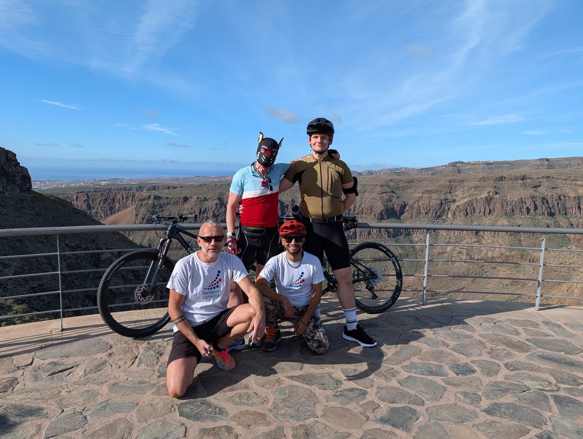 DEEP_FIST_H⭕️LE tweet media