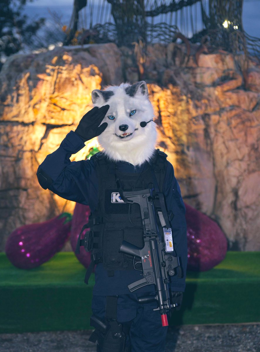 #同じキャラですが異なる装備の姿を晒す見た人もやる