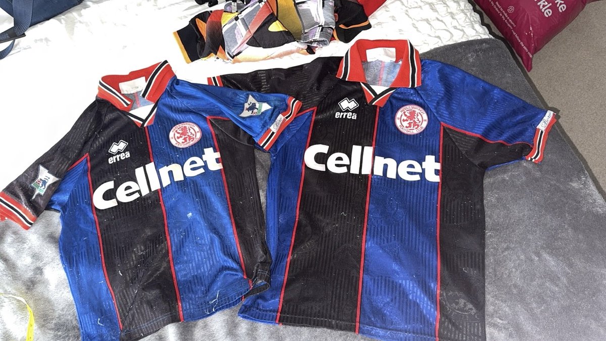 KIDS!!!

Dickens kit size 38 - £50
GK size 38 - £50
Left Cellnet with Prem Patches size 38 well worn £15
Right cellnet, much better condition. Looks one size larger - £30