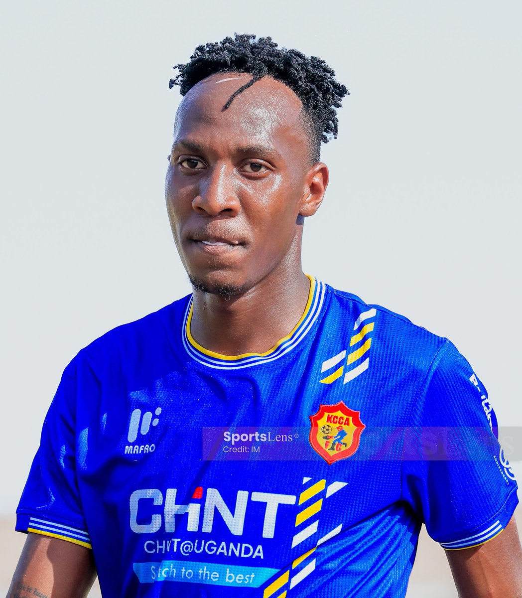 sportslens1's tweet photo. Shafiq Nana Kwikiriza ✨⚽
Magic on the left foot, pure flair, and confidence to take on anyone — a joy to watch every time he’s on the ball.
#ShafiqNana @KCCAFC #LeftFootMagic #UPL #UgandanFootball #FootballFlair https://t.co/9HrklOURng