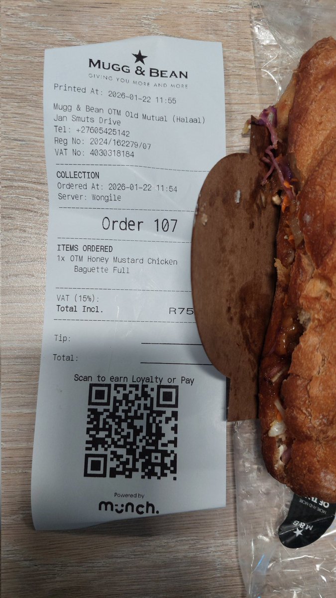 MelKen44's tweet photo. @Mugg_and_Bean R75 for THIS #baguette? Is it bread or a collectors item?? #Shrinkflation #CostOfLiving https://t.co/vUY7iixJ9Z