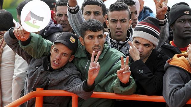 La Generalitat amaga l'agressió sexual d'un immigrant magrebí a una funcionària de presons. El Govern de Catalunya ens oculta informació amb l'únic propòsit de manipular-nos.
F: <a href="/xrius007/">Xavier Rius</a>