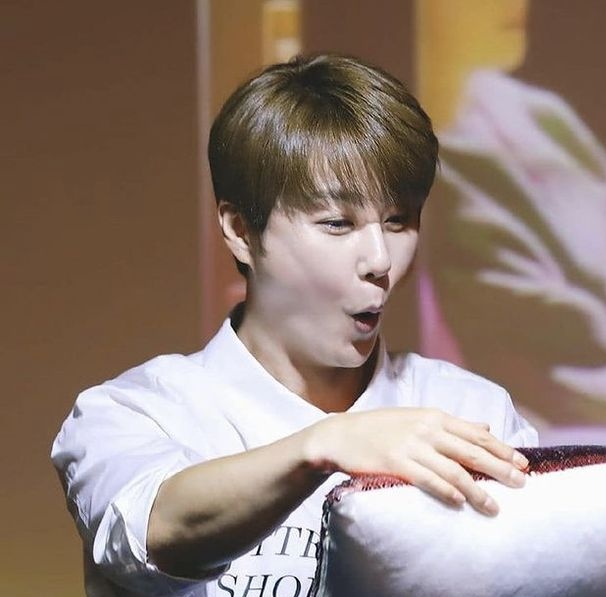 혜성: 사온 게임기 같은 것을 열 때 일부러 포장을 찌릿찌릿 꺼내고, "이거, 예전부터 갖고 싶었던 거야!"라고 높이 외치는 놀이를 "크리스마스 아침"이라고 이름 붙여 혼자서 항상 하고 있다