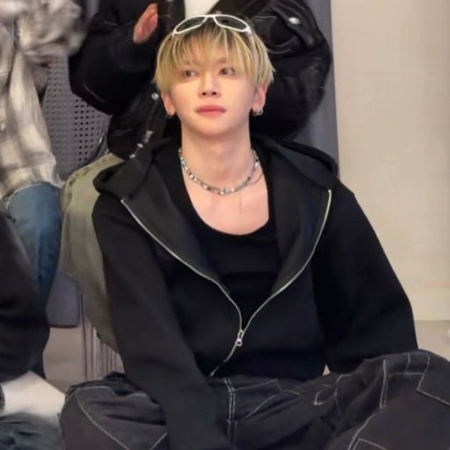 kimgyurubing's tweet image. can yichen fight?