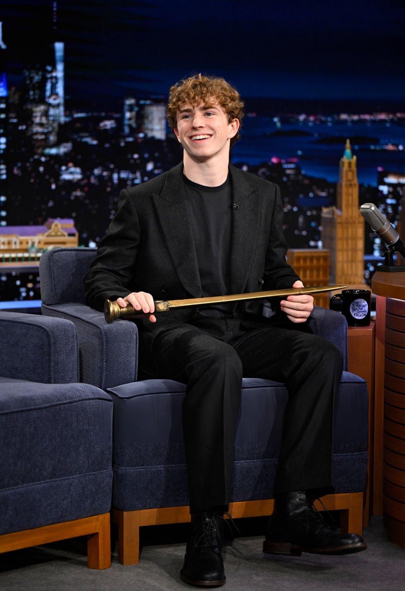 iMargo_CEO's tweet photo. This was such a big moment for Walker. Solo press. Late night show. Dressed in all black.
Proud! So much more to come from him. #TrueTalent https://t.co/X4kpUJmKSI