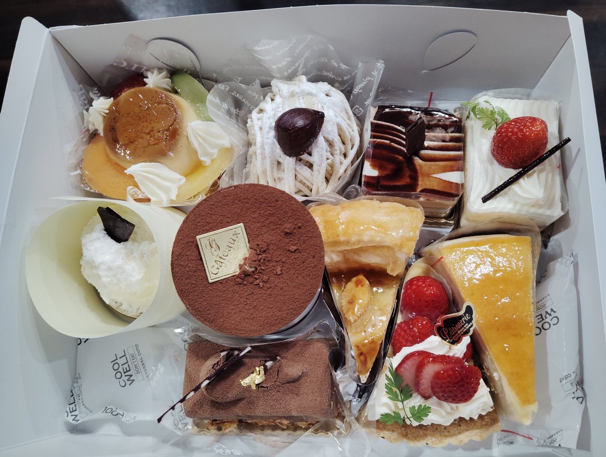 千葉ごいた会10周年のお祝いにおもくろやから、ケーキを…と思ったら、千葉ごいた会さんからは焼き菓子詰め合わせをいただきました！
ありがとうございます♥
#ごいた