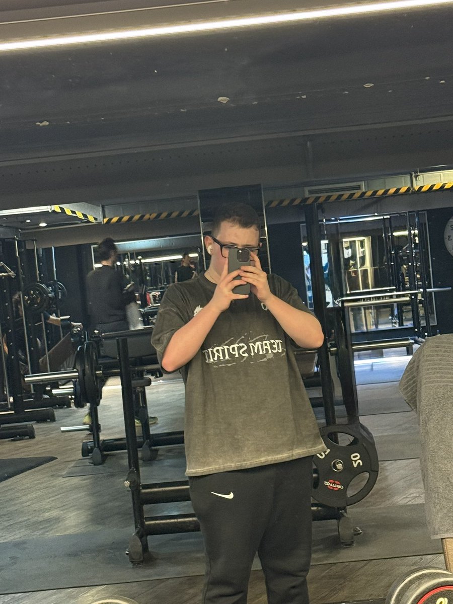 M8 Minny tweet media