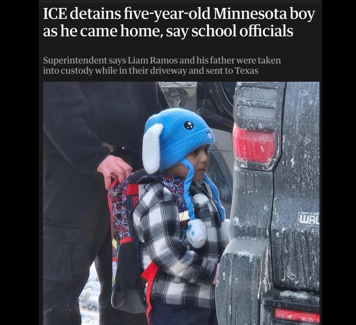 JamesTate121's tweet image. Does this look like a criminal to you? He’s FIVE FUCKING YEARS OLD. His name is LIAM RAMOS. He is here LEGALLY, as is his dad. He lives in Minnesota. He’s been kidnapped and imprisoned in a concentration camp in TEXAS.
I have never had such rage in my heart and I don’t know what…