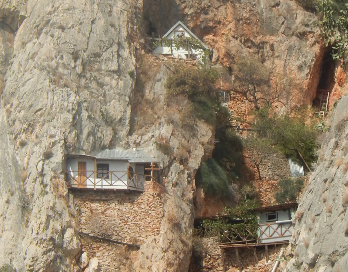 MountAthos tweet media