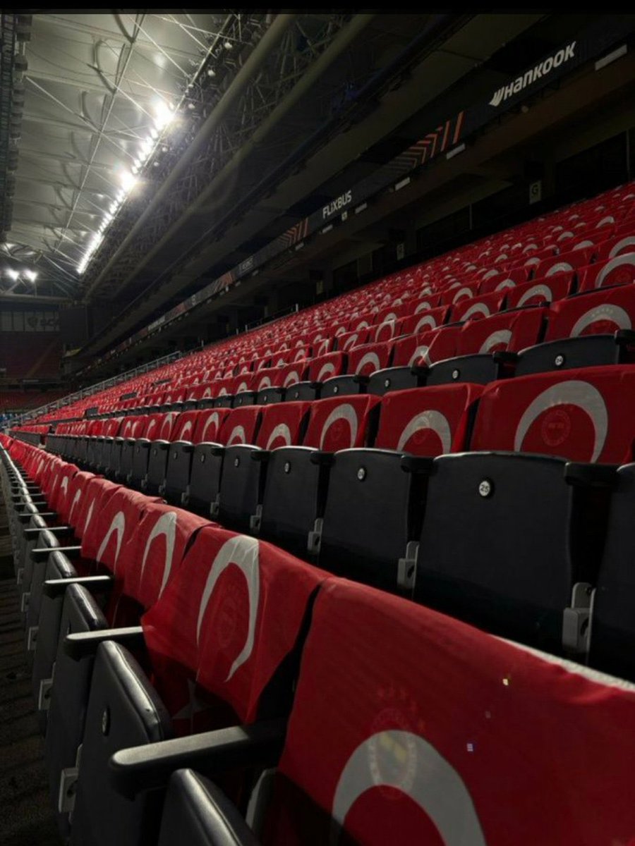 Türk’ün kalbi sende atar
YAŞA <a href="/Fenerbahce/">Fenerbahçe SK</a> 
#BayrakNamustur 
#bayrakinmez 
🇹🇷🇹🇷🇹🇷
💙💛💙💛💙
#FenerinMaçıVar 
#FBvAVL 
#UEL