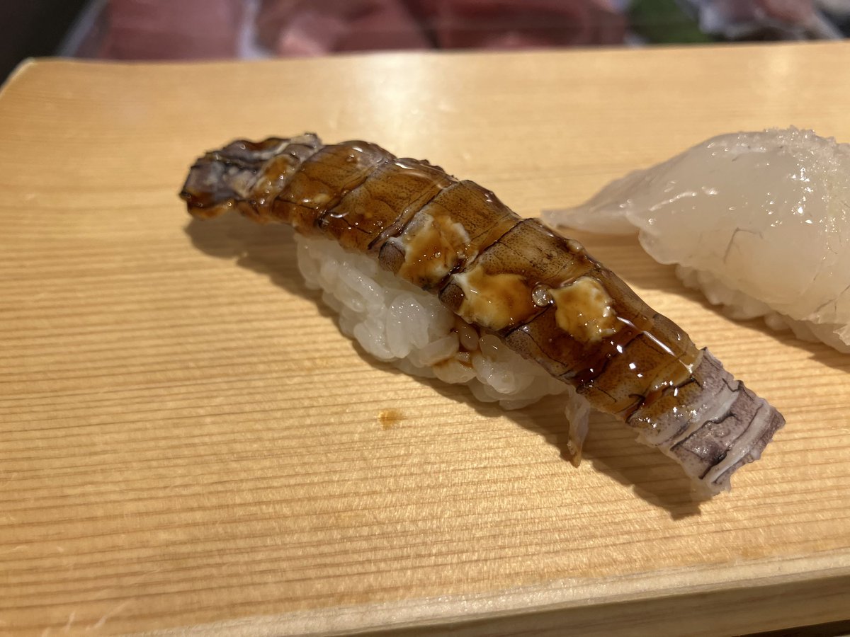Scarletlady_'s tweet photo. シャコ！！2年前くらいまで食べたことなくてどうしても食べてみたくて、都内で食べられるお店を必死で探して食べに行ってそこからお気に入り🤤🍣 https://t.co/fEqZ1OKq4Q