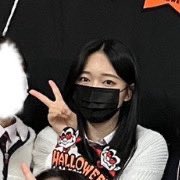 hyewonspictures's tweet photo. hyewon’s friend said that she joined a new company and she is a trainee now🥹🫶🏻🫶🏻! https://t.co/vWdg2pYJKU