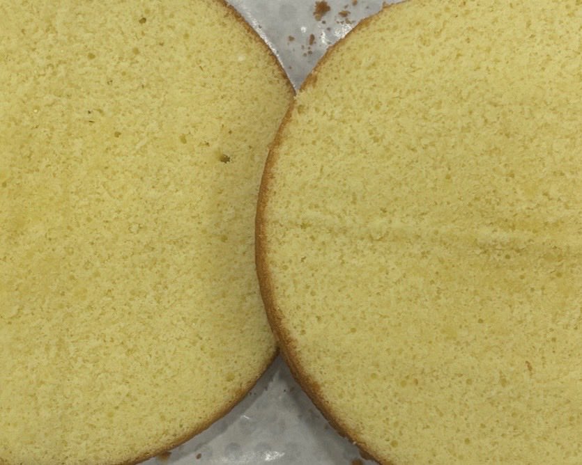 binzipi's tweet image. 겨울이 다 가기 전에 딸기케이크를 많이 먹어 둬야지•••💗