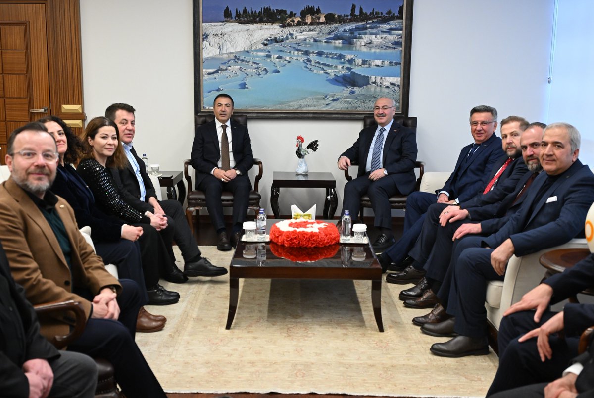 #Valimiz Sayın Köşger'e gösterdikleri yakın ilgi ve misafirperverliklerinden dolayı teşekkür eder başarılar dileriz.

El birliği ile Denizli'mizin çok daha iyi yerlerde olması için mücadele verecek, insanımızı ve iş dünyamızı daha da kalkındıracağız.