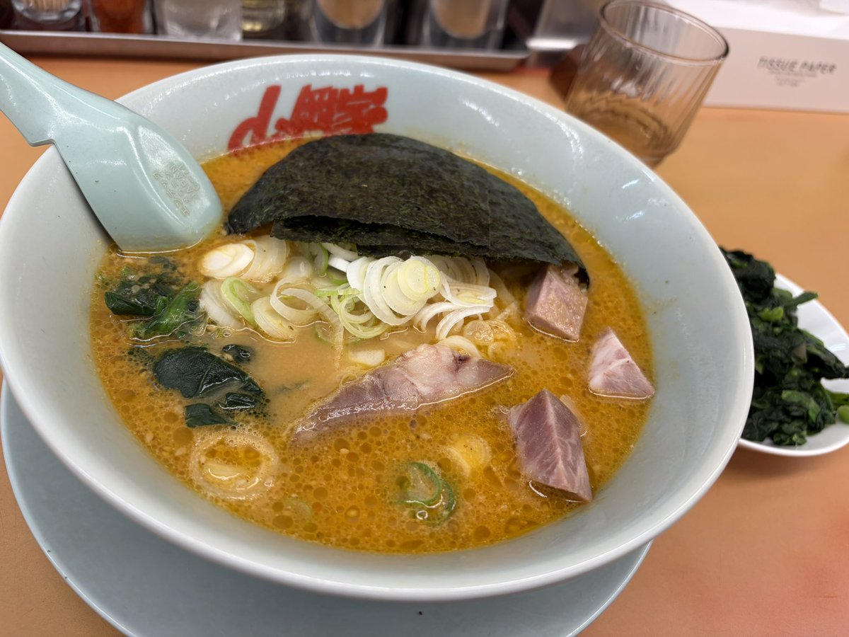 yamanashiSS's tweet photo. 山岡家　特製味噌　コロチャー　ほうれん草 https://t.co/z9UZj3wqQ3