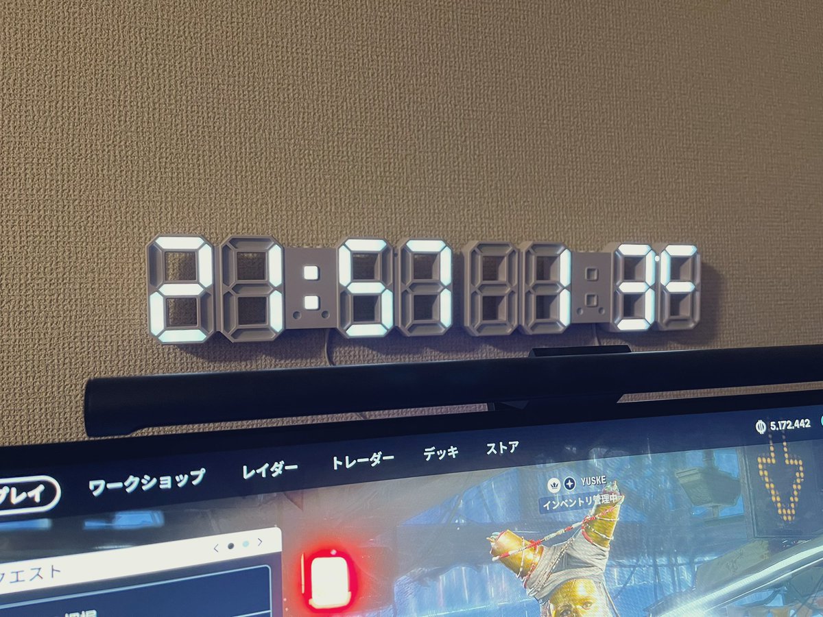 yusuke_Y7's tweet photo. ニトリの時計優秀だ https://t.co/AEj438SOui
