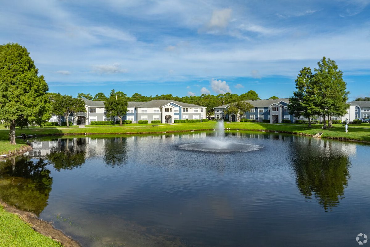 MadalynLanding's tweet image. Sunsets on your walking path could be just weeks away with our February and March move-in specials.

Lock in current rates before they rise—explore options at madalynlanding.com. #SpringMove