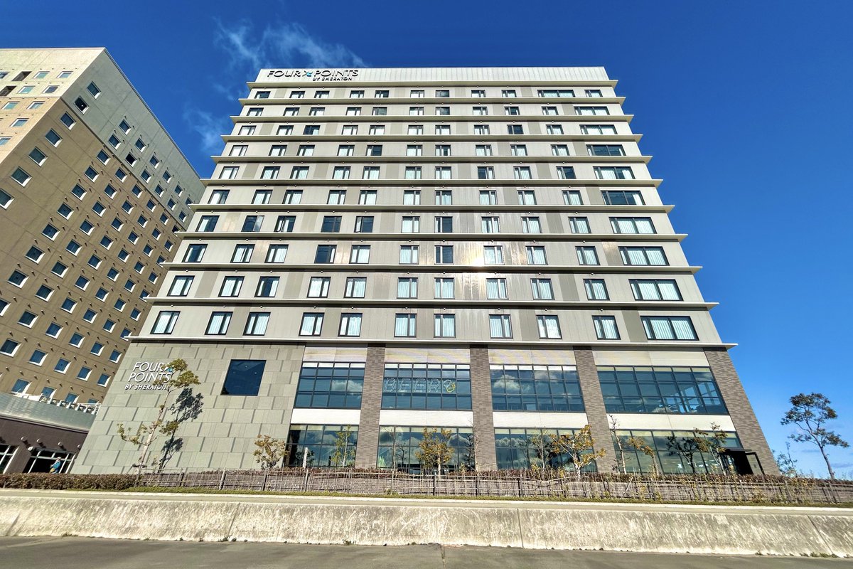 kato_shacho's tweet photo. 【Today's Hotel in Nagoya】
名古屋ではセントレア空港近くの「フォーポイントバイシェラトン名古屋中部国際空港」最上階12Fの1キングにステイ。空港直通の無料シャトルが出ていてフライト前後の利用に最適。スパ・フィットネス・レストラン・バーラウンジもあり便利。
#marriott #fourpoints #Nagoya https://t.co/CnpKrWP4Zt