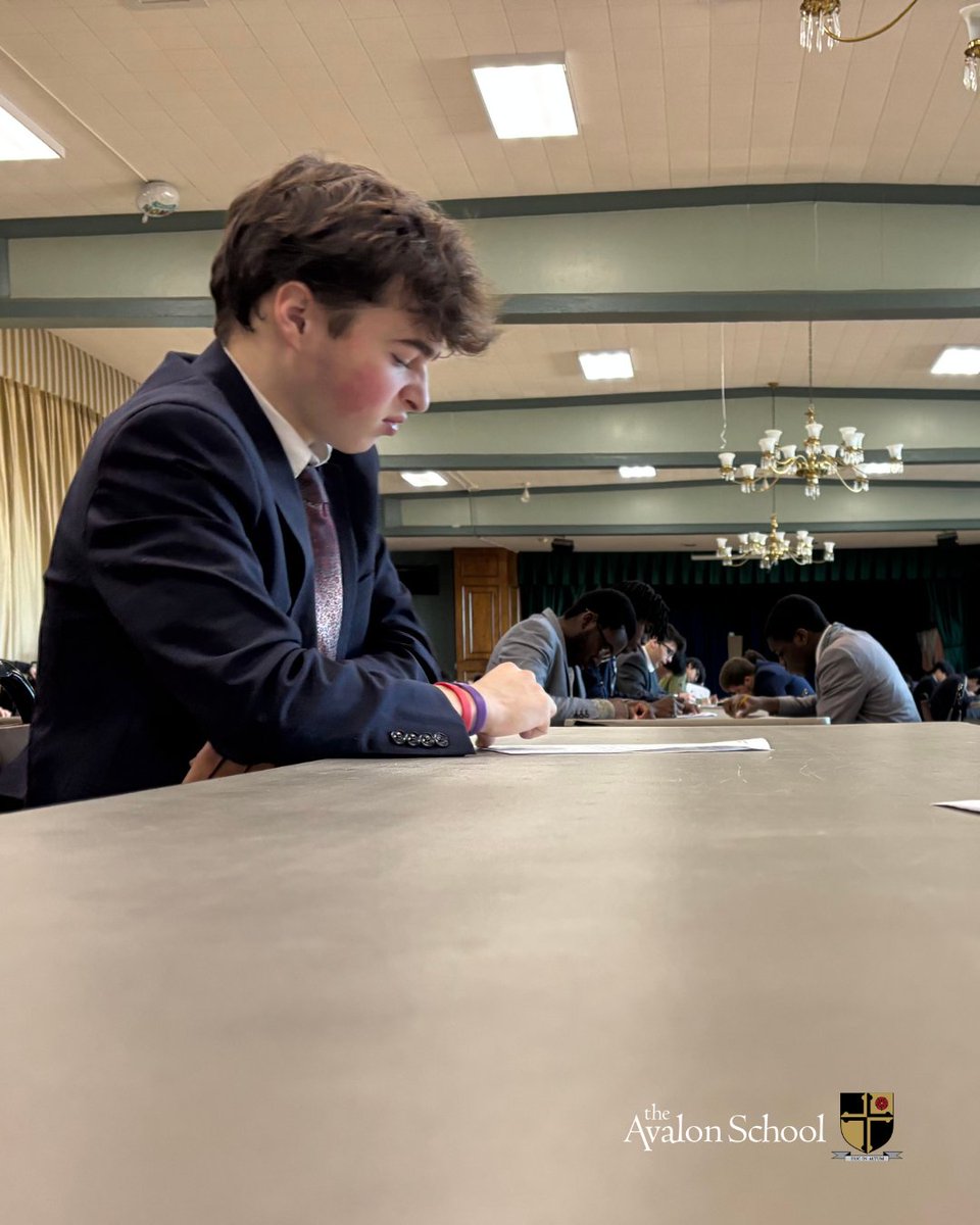 AvalonSCH's tweet photo. Pens moving, minds engaged, and focus locked in, midterm exams are in full swing at Avalon.

#AvalonSchool #DucinAltum #allboysschool #CatholicSchools #MocoSchools #DC #DCCatholicSchools https://t.co/guob7YK6xC