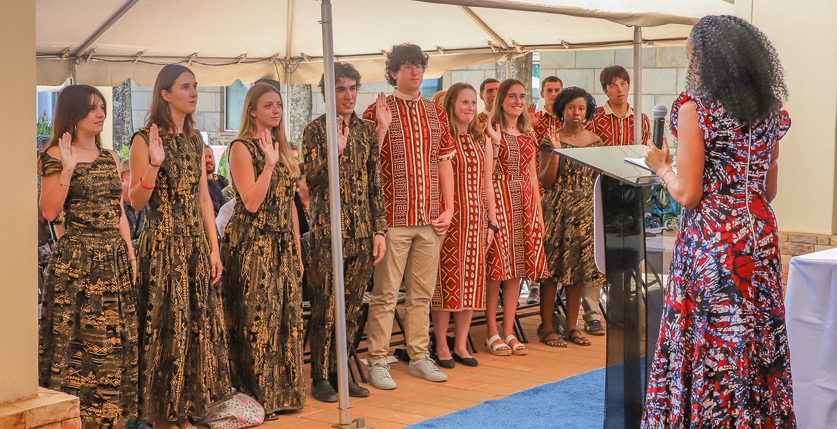 USEmbassyUganda's tweet image. #AmbPopp presided over the swearing-in ceremony of new @pcuganda volunteers in Uganda. This is the beginning of their two-year service journey to showcase American leadership in giving and building local communities’ skills in education, health, and agriculture. #Freedom250…