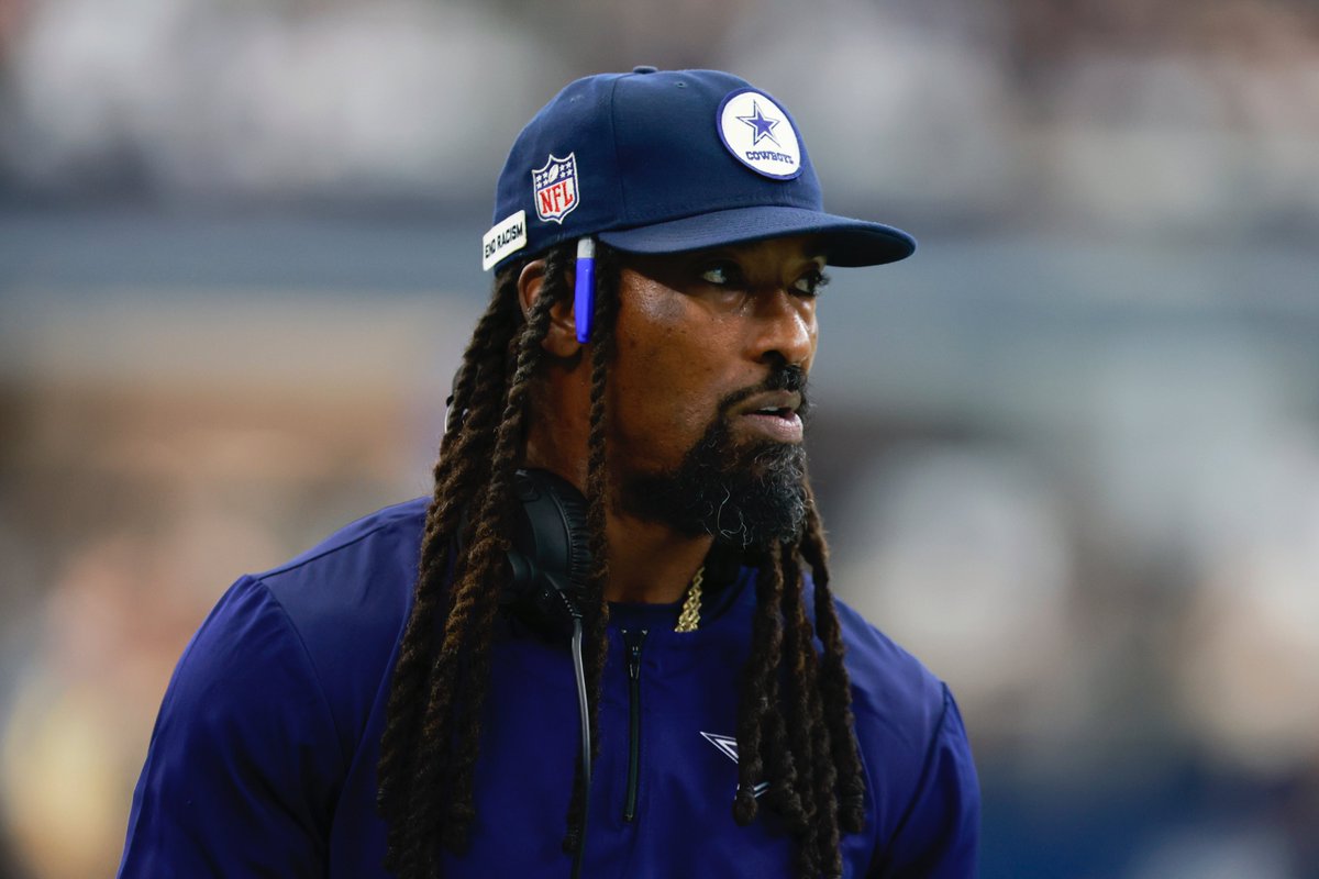 RapSheet's tweet image. The #Commanders are set to interview #Bears defensive pass game coordinator Al Harris for their vacant defensive coordinator position, source said. He worked with Dan Quinn in Dallas, and Harris also recently interviewed with the #Packers.