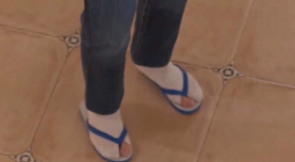 sfkkfs_'s tweet image. กุขำยันนิ้วเท้า นี่มันเรื่องบ้าอะไรกันวะเนี่ยย 55555555