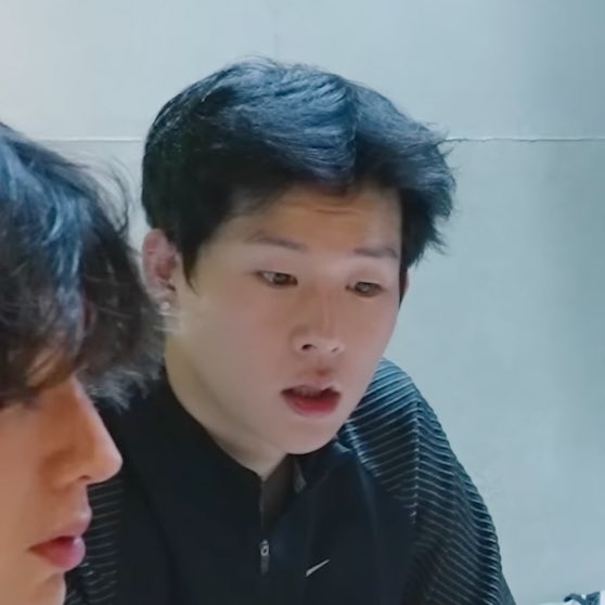 bbbopbo1006's tweet image. #주헌

기현이형이
왁스애플 생양파같다니까
앙나 심각해짐ㅠㅋㅋㅋㅋㅋㅋㅋㅋㅋㅋ
니 무슨 근심있나ㅜㅜ