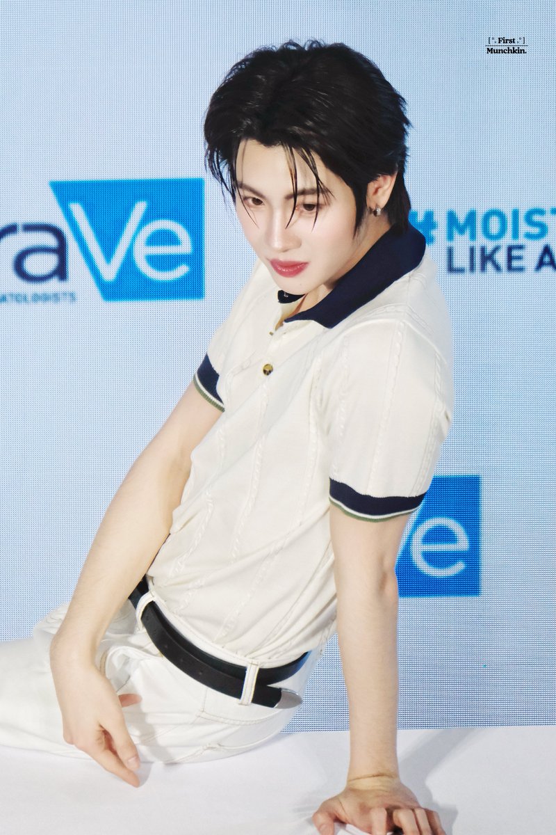 1stmunchk's tweet image. 📸 :  𝟮𝟮•𝟬𝟭•𝟮𝟲 | 𝐃𝘂𝘀𝗶𝘁 𝐂𝗲𝗻𝘁𝗿𝗮𝗹 𝐏𝗮𝗿𝗸
🐰: #Firstone

• ยอมแล้วทูนหัว พี่เละคัก 🫠😳

TLEFIRSTONE CERAVE LIKE A DERM 
☘︎ #CeraVexTleFirstOne
☘︎ #1stMunchkSnap