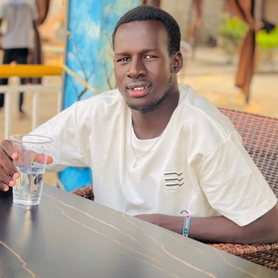 [[165823]] #[[165819]] NewProfilePic