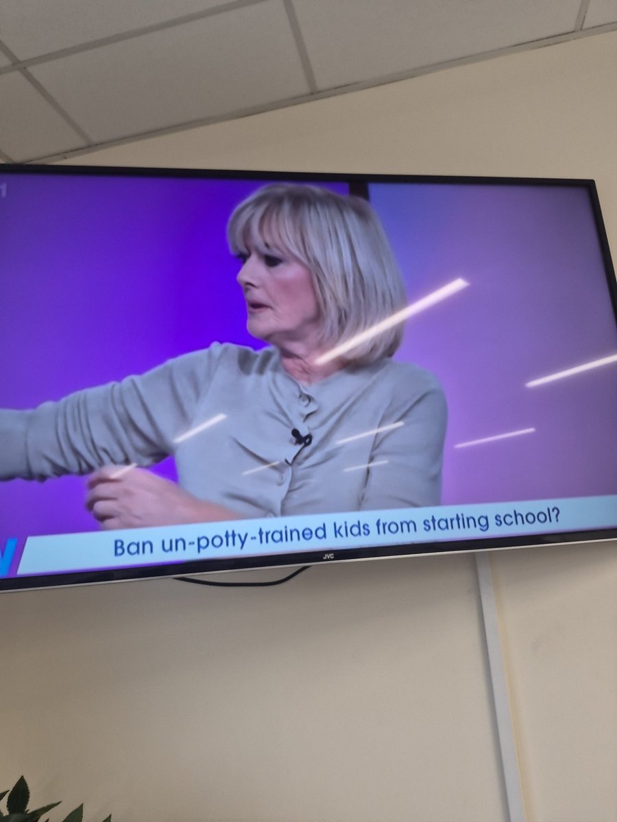 ShannonEdwardz's tweet photo. @loosewomen Just seen what you are discussing today and this woman here is purely ignorant! My niece is sen and struggles communicating etc and goes to school in a pull up! Some kids have different learning speeds especially autistic children so shut up https://t.co/GfQuhx2t8O