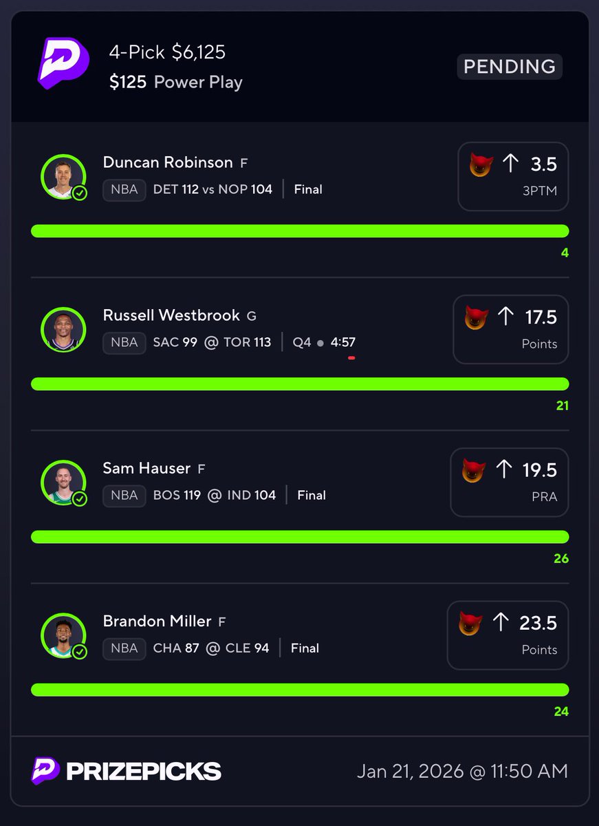 Mi_plays tweet media